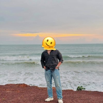 HeyYou_Not_U's profile picture. Sometimes you don't know too much,it's good