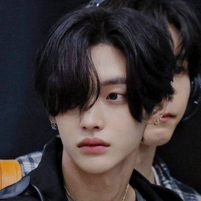 w_n_i_o's profile picture.