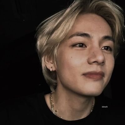 outrose7en's profile picture. the only thing i'm pro at is procrastinating.