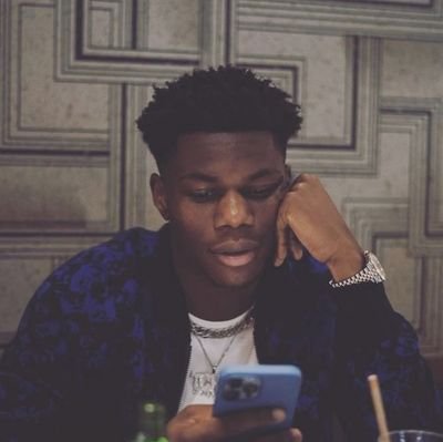 love4femi's profile picture. Just trying to be the best version of myself ♥️💯 #AE5