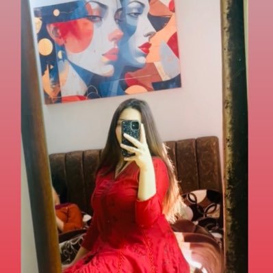 ItsEmanayy's profile picture. Grow with grace💜
