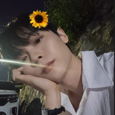 chitpung00's profile picture. 다른 밴드 파면 파버린다 #신예찬