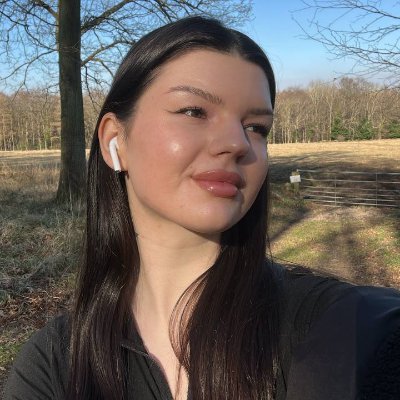 MoreBaby9's profile picture. Millie 20 | ♒️
I'll be popular in 90 days 🥇🎬