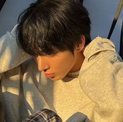 srndpty113's profile picture. rayakan apapun yg tersisa🥀
