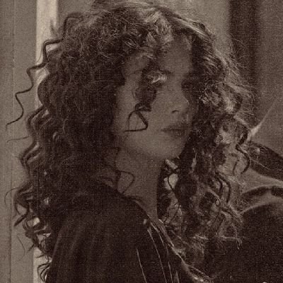 fellipcy's profile picture. مختصّة في هالمجال أكثر من 12 سنة كرّست جهدي وشغفي عشان أقدّم الأفضل •