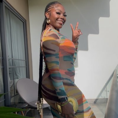 KeThePrettiest's profile picture. all weapons formed against me gotta jam