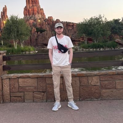 LucaUDev's profile picture. 🇬🇧 Senior Software Engineer