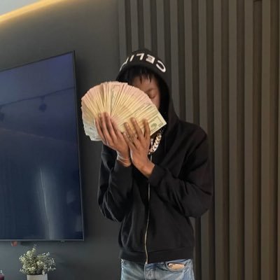 1manguru's profile picture. #FREETHAGUYS⛓️🤞 #LLTHAVOICE📞🕊️ :ig 1manguru