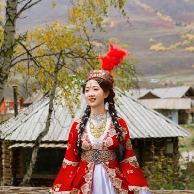 Backlightgirl's profile picture. 