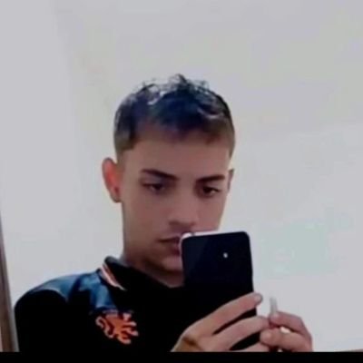 Lczin_762's profile picture. 