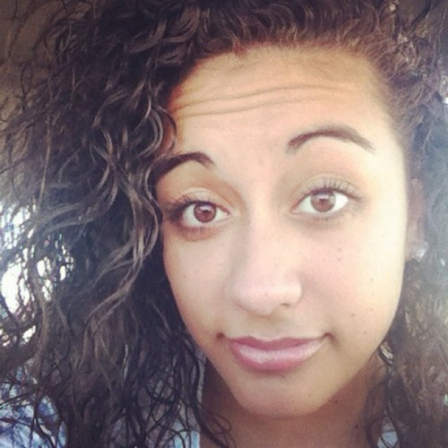 Draee_'s profile picture. to thine own self be true. #teampoly #teamafakasi @Chief_Ete ❤