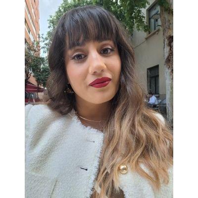 98_tanii's profile picture. Del 97.

Dejarse llevar suena demasiado bien, jugar al azar, nunca saber donde puedes terminar o empezar.

Ig:tanii_te