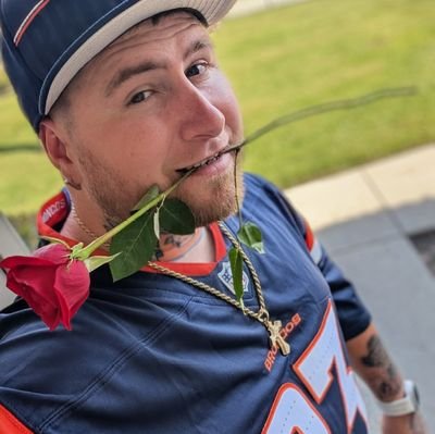 WolfmaNick559's profile picture. DB4L BO-LIEVE BGOE 🧡🤍💙🐎💨🫡 #10 = 🐐💯🏈