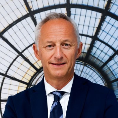 LGaslini's profile picture. End User Sales Director @HP_Italia