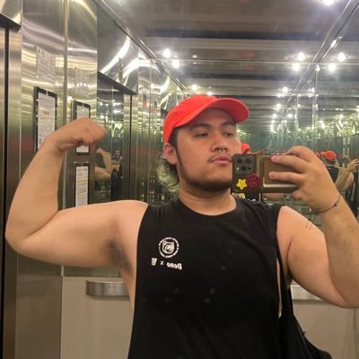 chinomutia's profile picture. minsan artist. SW-7347-1033-2820