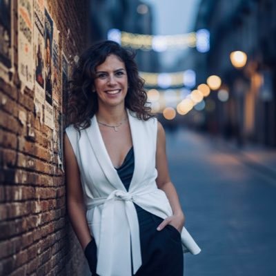 CastherLaura's profile picture. PhD • Consultora • Docente • Business Intelligence