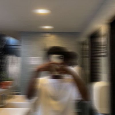 Cloudbyfemi's profile picture. Tech • web3 • Jokes