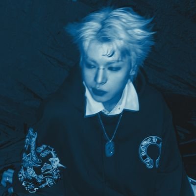 Mythoi_exe's profile picture. Junn :)

1-K-210 
44-S-7 
379-H-0 
777-E-7 
888-C-8

My smile wraps arøund my head splittin' it in twø