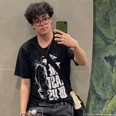 poetamorto83482's profile picture. psicologia analítica