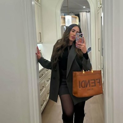 Janelander0's profile picture. Walking with God⭐️