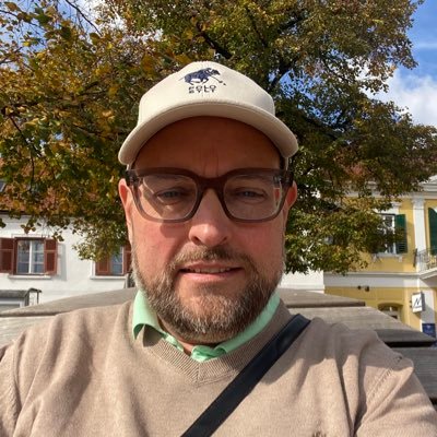 OlafArturio's profile picture. 5/3 Troubleshooter 🙏 SousChef, Masseur/Intuitive Körperarbeit, Quantenkosmetik & Zellregenerierung