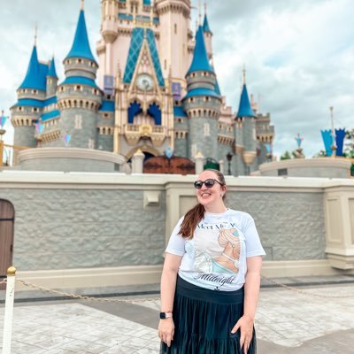 lulytaJB's profile picture. To live for the hope of it all • Swiftie since ‘09 • TNx9 • Eras Tour 🇦🇷🇨🇭🇮🇹🇩🇪🇵🇱🇺🇸• Ed Sheeran • Gymnastics & Ice Dance enthusiast • LN4 OP81