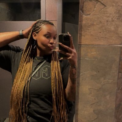 xlifeofjas's profile picture. 