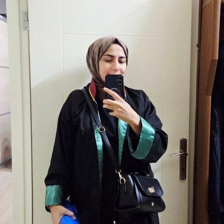 redless_'s profile picture. MÜHF - Avukat