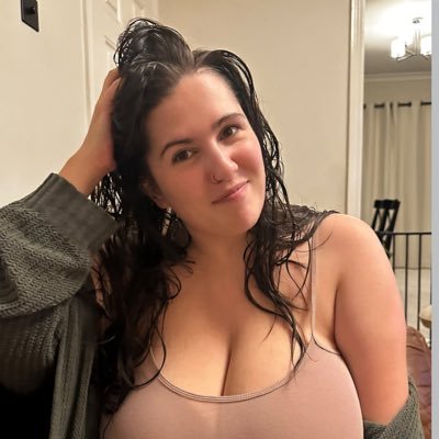 arasimple12's profile picture. I am a loving, caring woman 😍❤️❤️🔞🔞