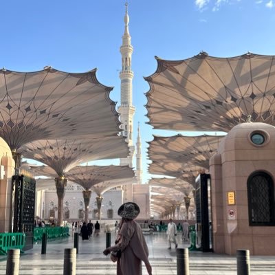 yousscheryy's profile picture. Je suis ce que j’ai conscience d’être🌴🥥. Votre Midwife préférée 👩🏽‍⚕️ et votre ⛑️ CRF18.