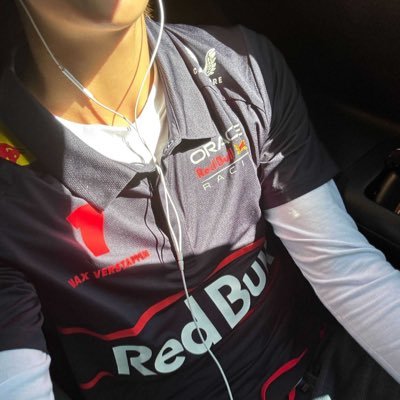 eomsyh9's profile picture. 대전엄씨아저씨