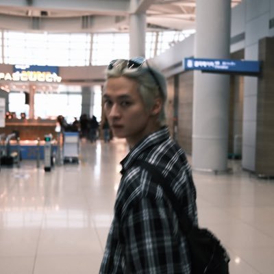 _24to25's profile picture. 양도 / 대리구매 / 한국 주소 배송 | 답장 느림 #배송비,포장비 별도 (무게와 크기에 따라 변동) #일괄 우대 #ENG 가능 (번역기 사용) 우체국 택배 0.4~ / 해외배송 별도 문의 / 계정주 여러명 / 반택 0.2~