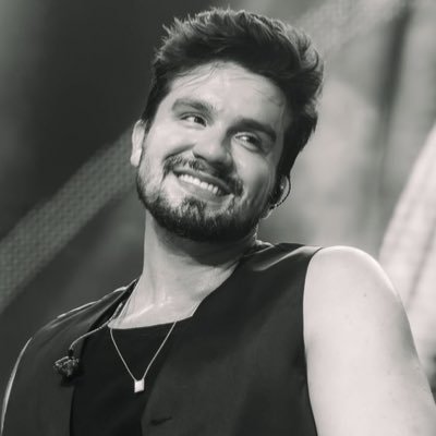 viralizaluanjo's profile picture. O seu amor me dá asas || @luansantana ❥ fan account ❥
