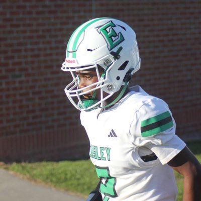 Cdnisrllyhim_'s profile picture. 2027 | 5’7,  150lbs | 40 4.53| shuttle 4.21 laser| 34.6 vert | 2 sport athlete🏈 slot/reciver, 🏀 point guard phone:864-535-7731 | Email:Caidenblassingame5@gma