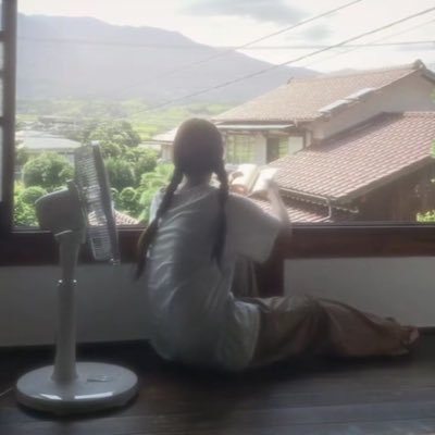 mythical_eli's profile picture. photography & art 🖇️🌱 calmcore