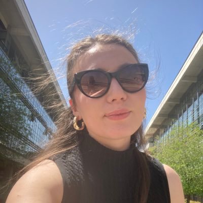 evaburada's profile picture. UX/UI Designer