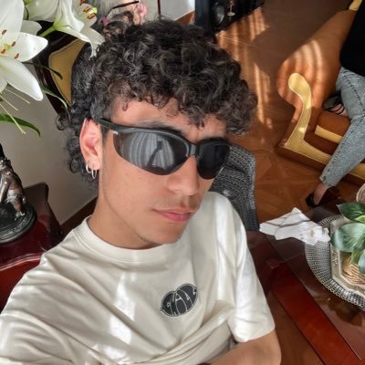jdeividd_'s profile picture. Privadito