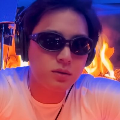 jeongcheolbayot's profile picture. skull fuck club