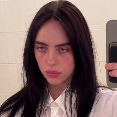 thesadbaby's profile picture. soft thoughts, hard feelings.