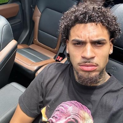 GLOCCFIEND's profile picture. 𓋹 ʀᴏʏᴀʟᴛʏ ʙᴇꜰᴏ ʟᴏʏᴀʟᴛʏ, ᴛʀᴇᴀᴛ ᴍᴇ ʟɪᴋᴇ ᴀ ᴋɪɴɢ ɪ ᴀᴍ 𓁮