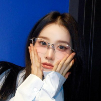 lovebotforsieun's profile picture. jealous because sun saw stayc first