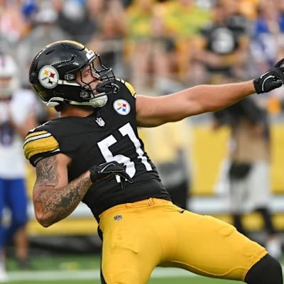 toodamnslick's profile picture. Just an average guy with exceptional hair. Nothing more, and nothing less. 9x Award Winning Listener of @PardonMyTake