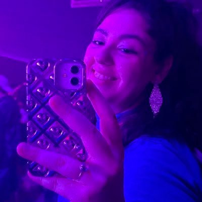 belvbb's profile picture. everything, in time