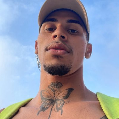 JulioS9330's profile picture. 