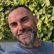 Angel_Mena_'s profile picture. Terapeuta especializado en Programación Neurolinguística , Neurociencias, Mindfulnes,Coaching de alto impacto, Logoterapia...Formador y Autor de 7 libros.