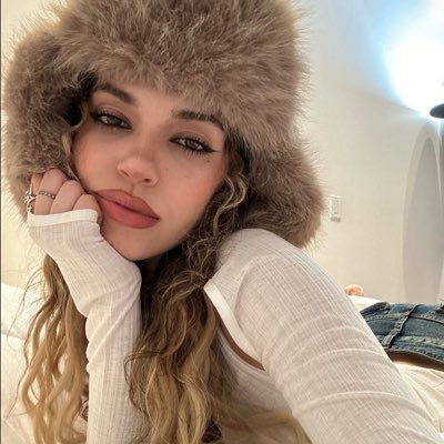 userkisssix's profile picture. 