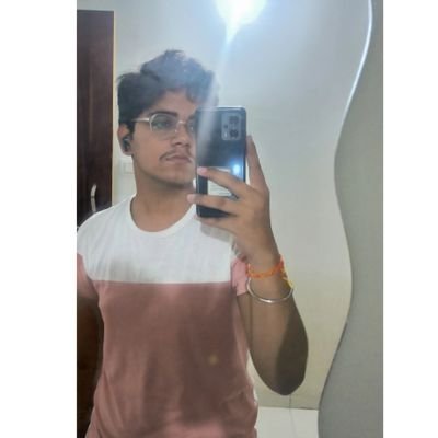 Dhruvofficials's profile picture. CSE'27 🎓 | Full stack developer (trainee) 💻| MERN stack learner | video editor 📽