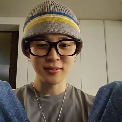 nina_armyot7's profile picture. Army, OT7, Jikooka, Jiminista, leitora voraz e blzeira.