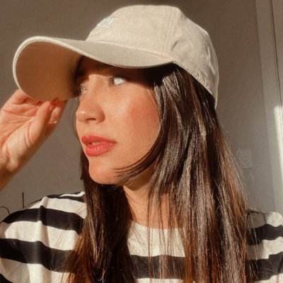 Kfenn134139's profile picture. A elegância não é uma encenação, mas sim a capacidade de ouvir a própria voz mesmo quando o mundo está em caos