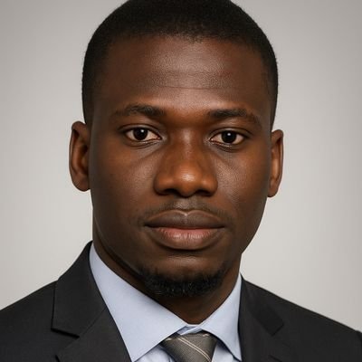 RaymoneySA's profile picture. Dental student(BDS) || Product designer || UX research || @altschoolafrica alumnus || @MUFC fan.